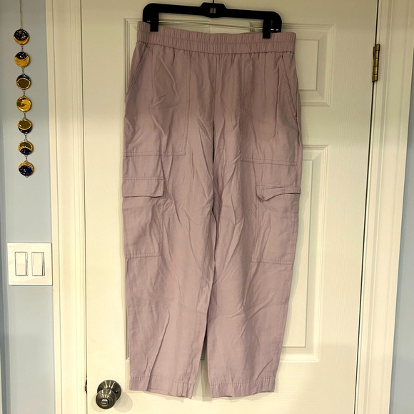 3 for $15 - Bundle 3 items and save  - A New Day lavender cargo pants size L - Picture 1 of 2